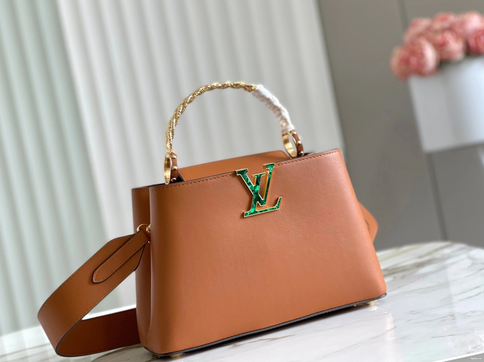 LOUIS CAPUCINES VUITTON BB 0725